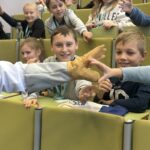 Wykład „Fizyczne podróże małe i duże – o niewidzialnych siłach i tajemnicach pustki.” 26.10.2024 r.