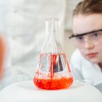 Warsztat „Ciepło-zimno, czyli egzotermiczna i endotermiczna wizyta w laboratorium” grupy nr 7,9,11 18.01.2025 r.