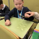 Wykład – „Od Słońca do latarki – jak światło robi sztuczki?” – Klaudia Gabara 16.05.2026 r.