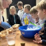 Biologia molekularna- z czym to się je?  / Młody elektronik 22.11.2025 r.